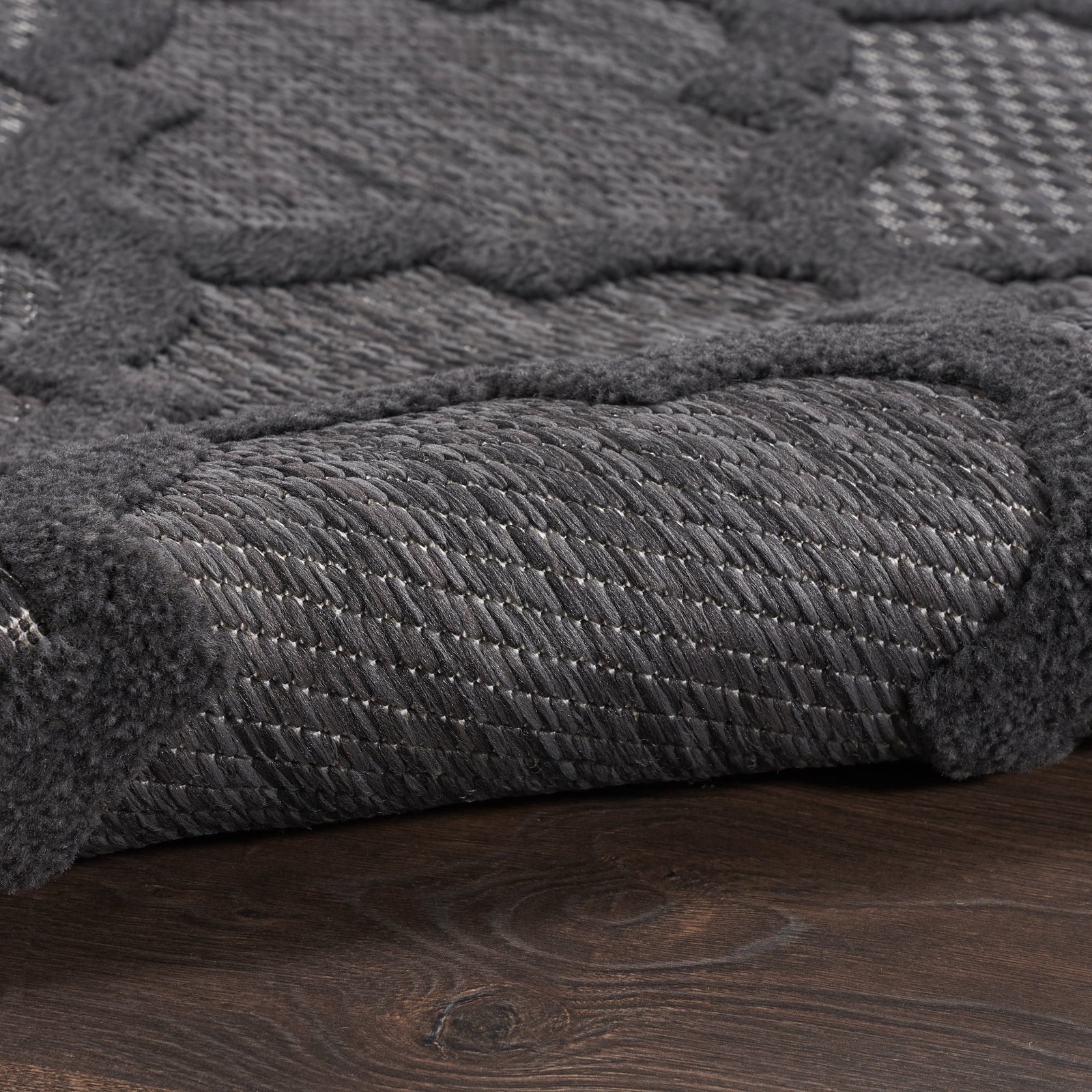 Easy Care Indoor/Outdoor Charcoal/Black 5′ x 7′ Area Rug, (5×7)
