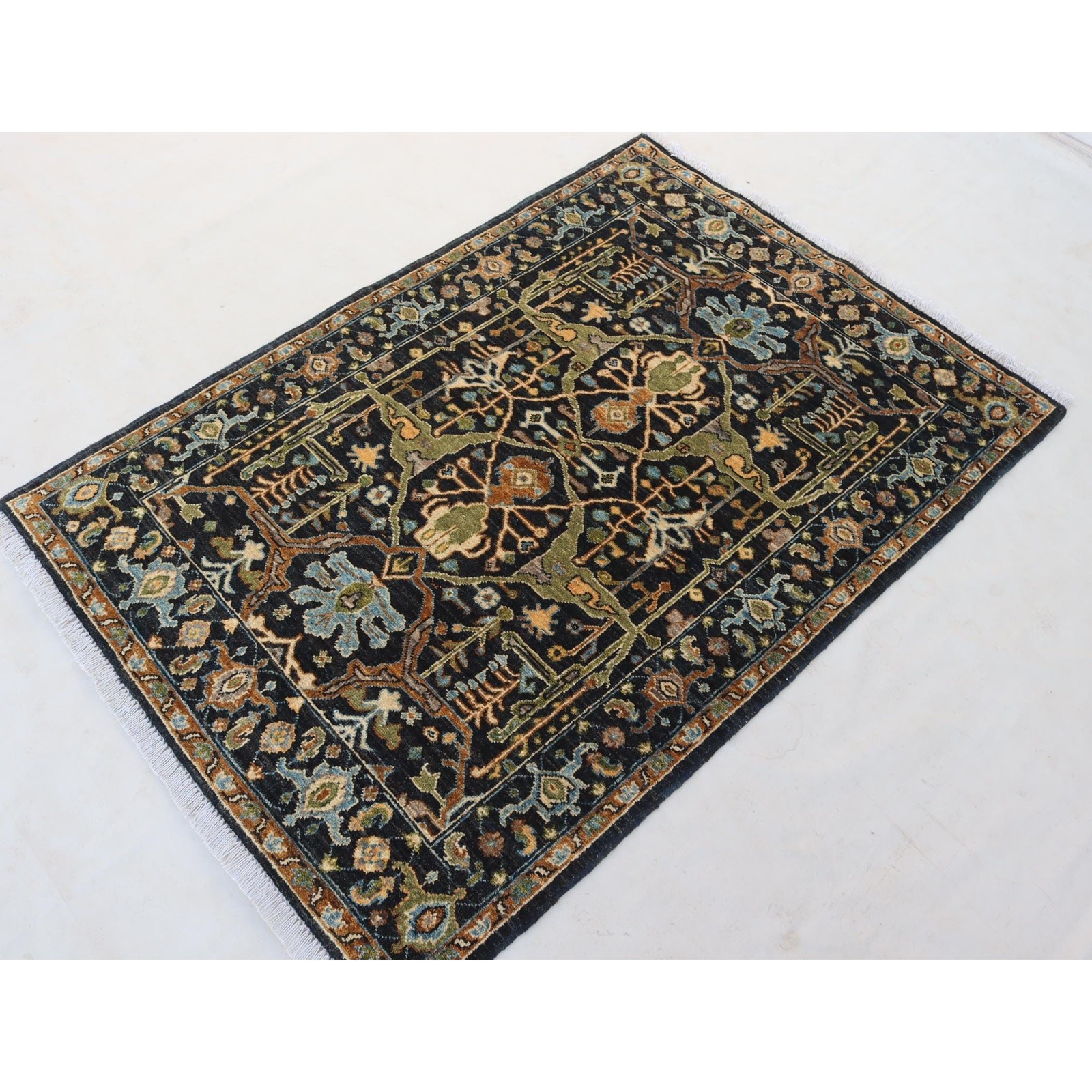 3×5 ft Black Bedjar High Quality Hand-Made Wool Rug ,(3.5×4.10)ft