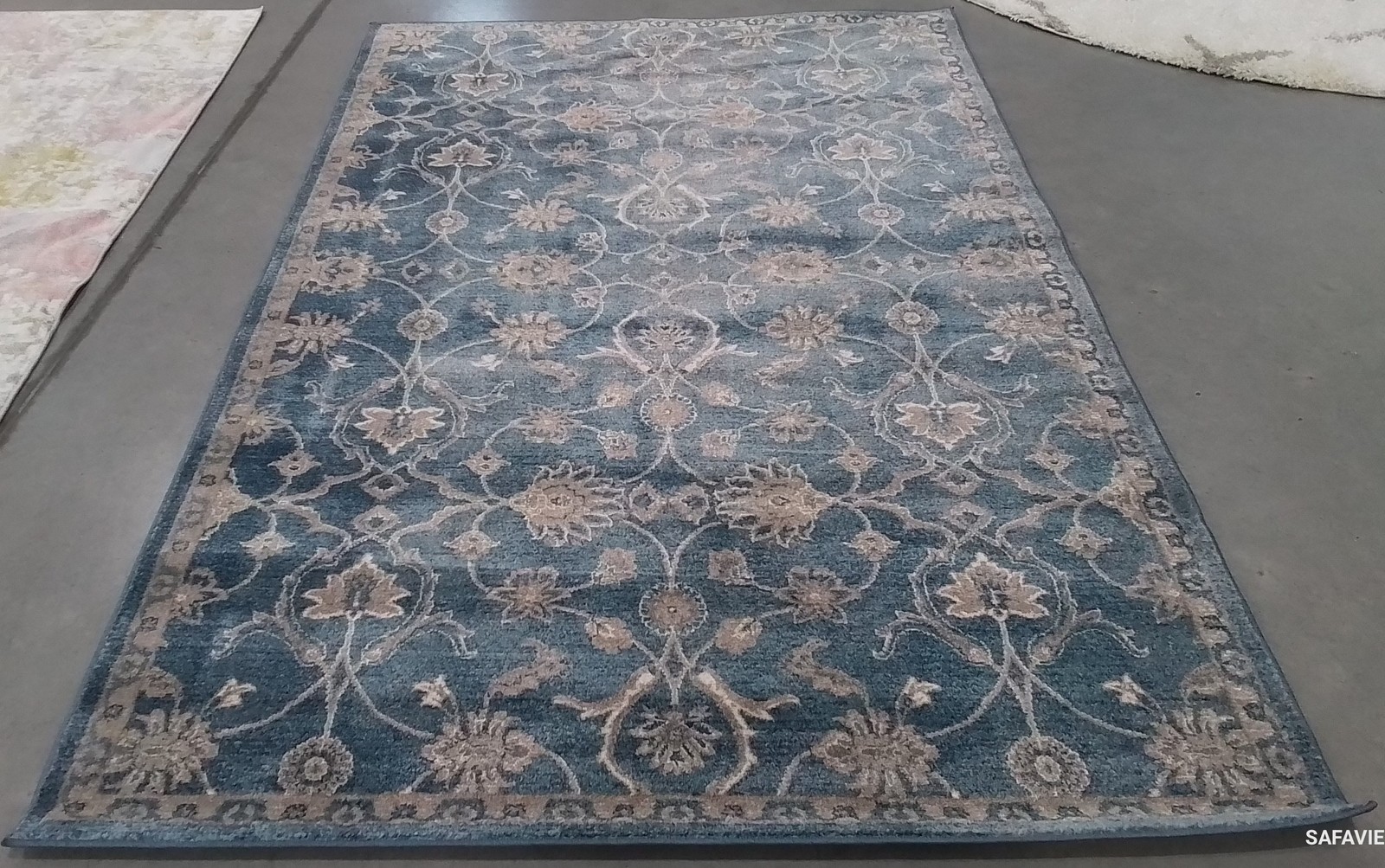 BLUE / BEIGE 5′-1″ x 7′-7″ Back Stain Rug, Reduced Price 1172800804 SOF386C-5