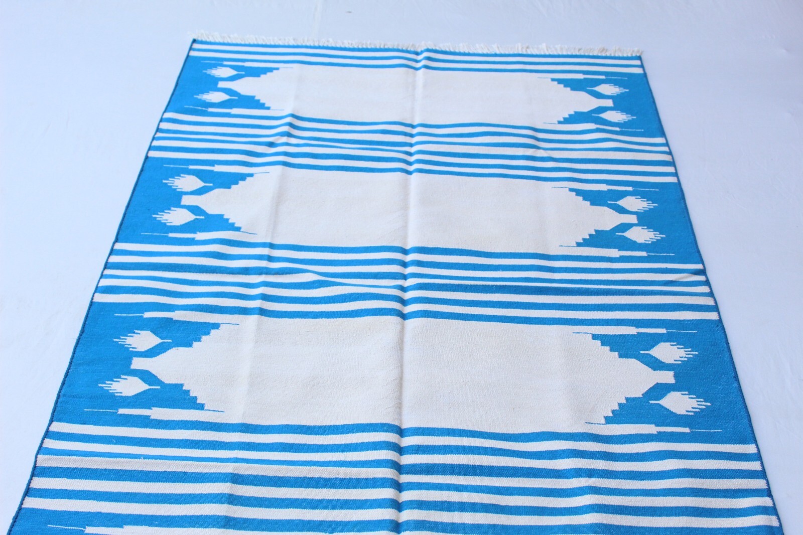 🧵Contemporary Light Blue White Modern Pattern Rug Handwoven Custom Size Cotton