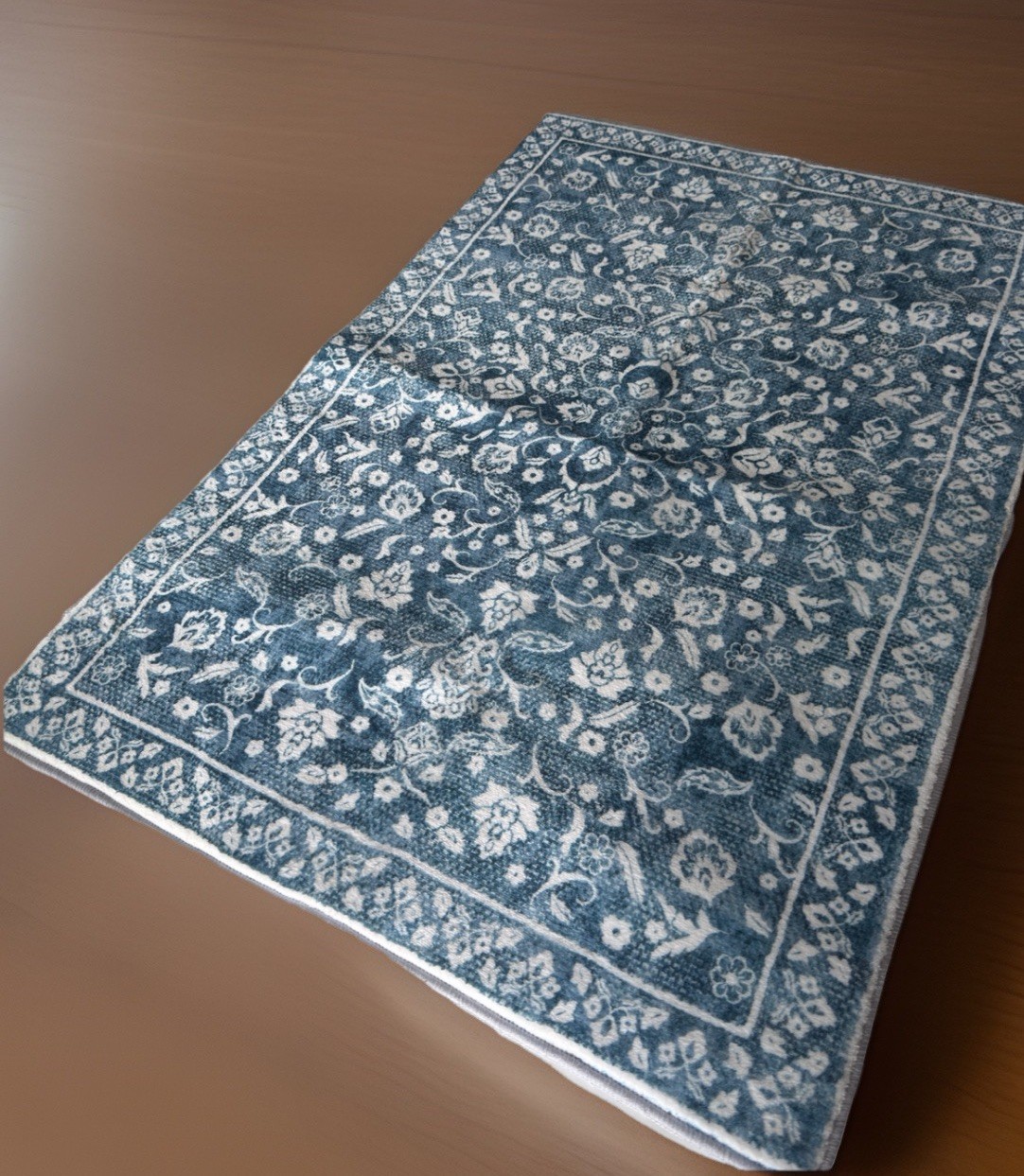 Blue White Floral Rectangle Area Rug 2×3 ft Washable, Blue/White Pattern