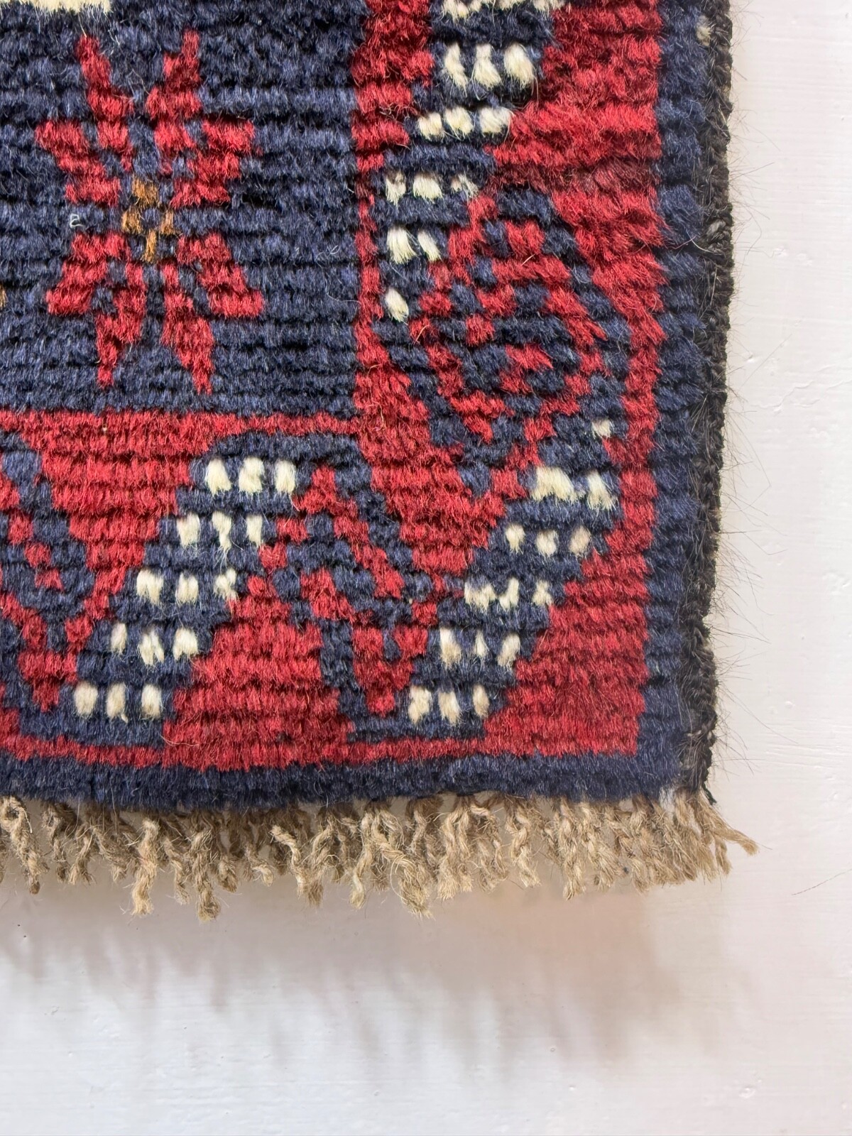 Vintage Beautiful Hand Knotted Afghan Wool Rug Floor Area 130×82 Cm