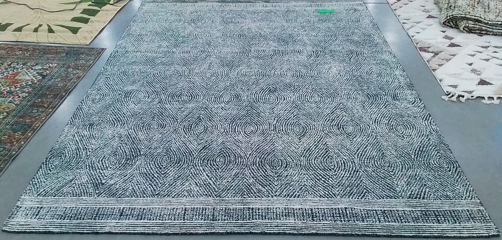 IVORY / CHARCOAL 8′-0″ x 10′-0″ Damaged Rug, Reduced Price 1172802818 ABT340H-8