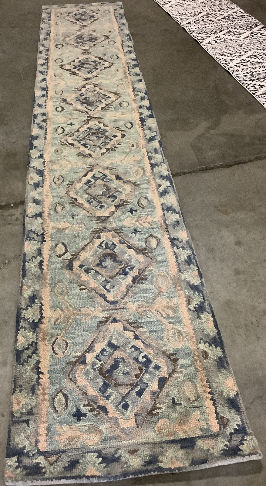 BLUE / BEIGE 2′-3″ x 13′-0″ Flaw in Rug, Reduced Price 1172671256 APN504A-213