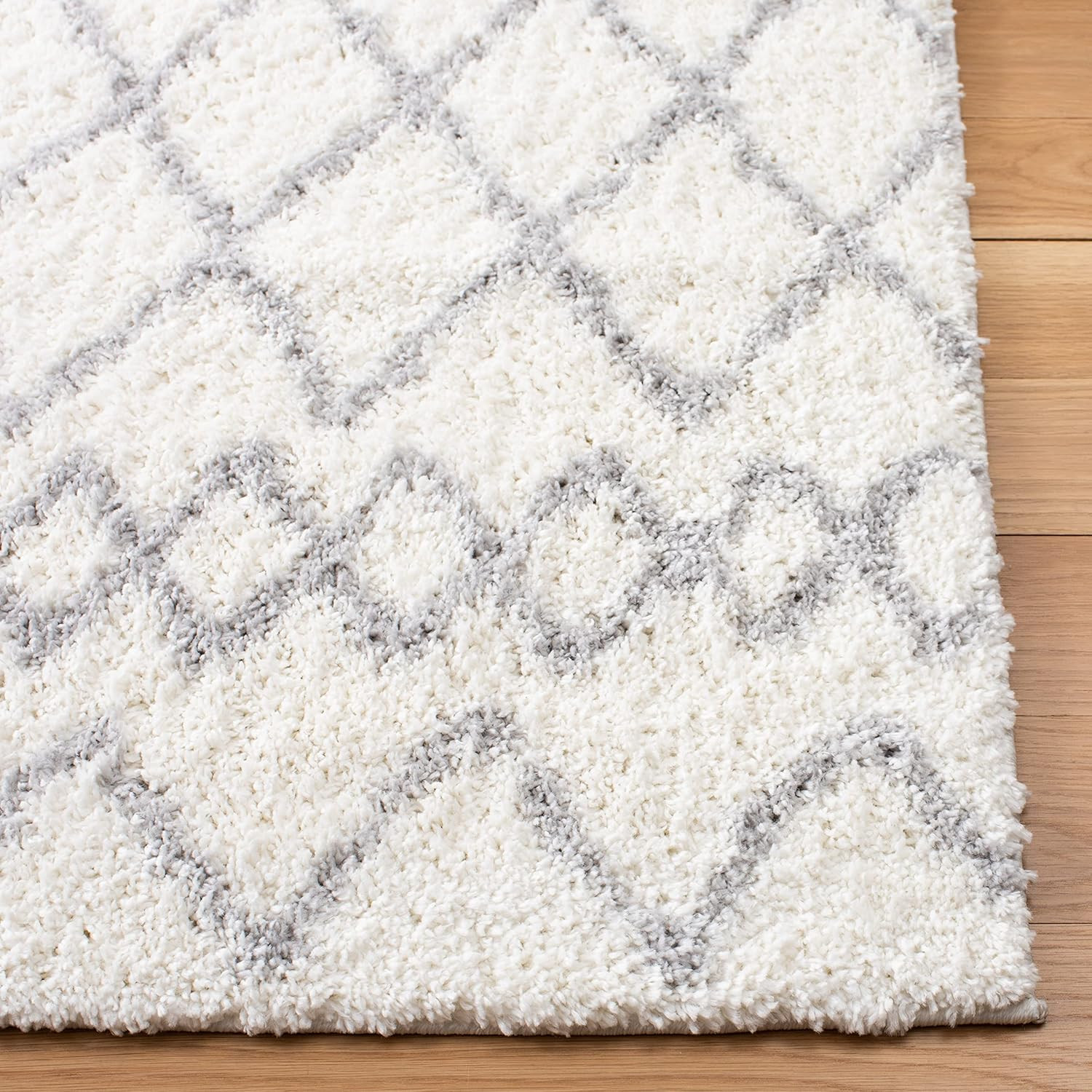 Ivory & Light Grey Berber Shag Area Rug 6′ x 9′ – Moroccan Boho Design