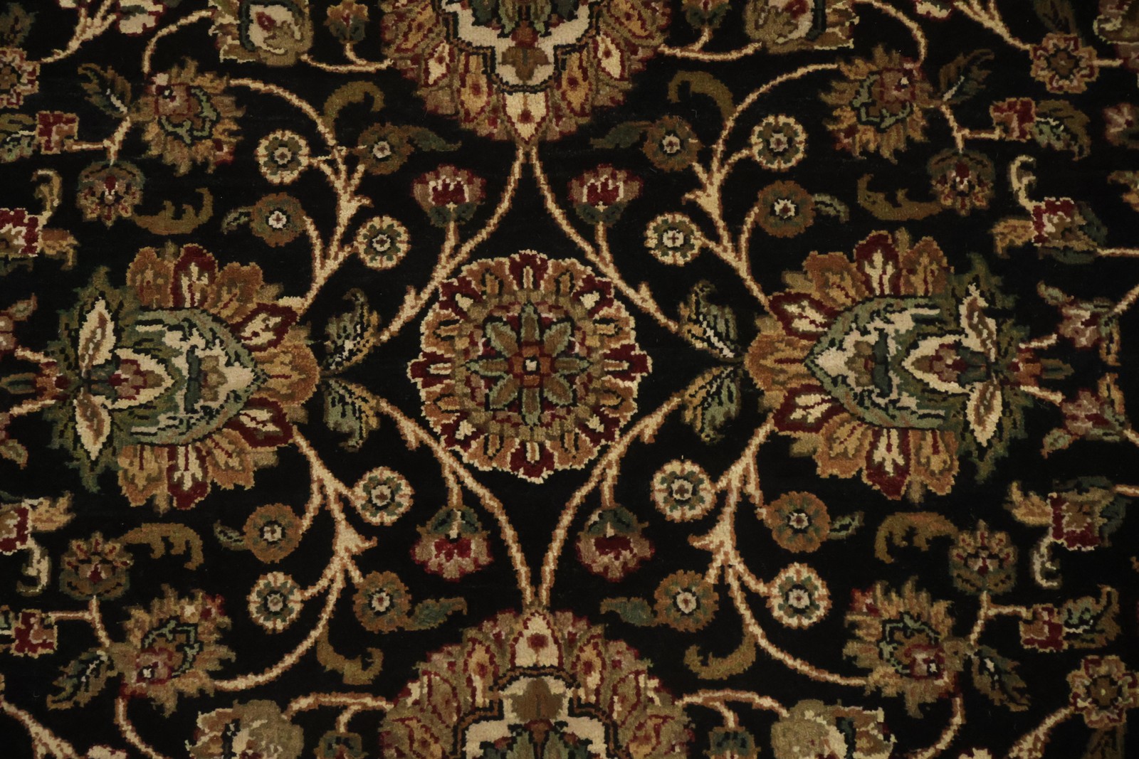 Elegant Black Agra Square Rug 6×6 ft Handmade Featuring Ornate Botanical Motifs