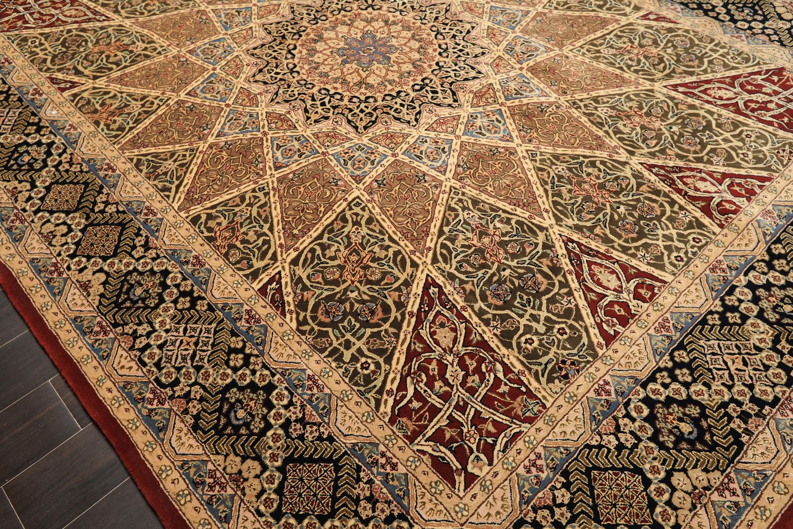 Nourison 7’9”x9’9” Hand Tufted Wool & Pure Silk Extreme dense Plush pile Rug