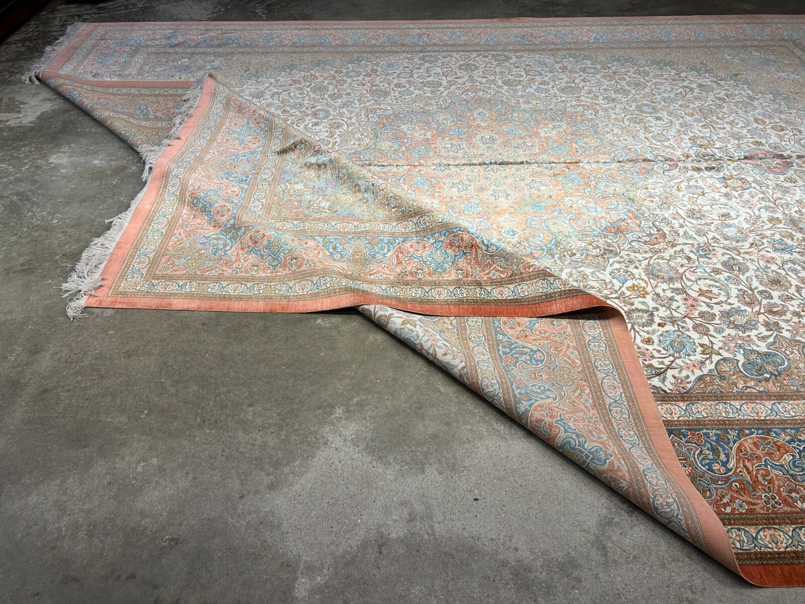 9’10″x13′ Exquisite Signed Hand-Knotted 100% Silk Qume Rug