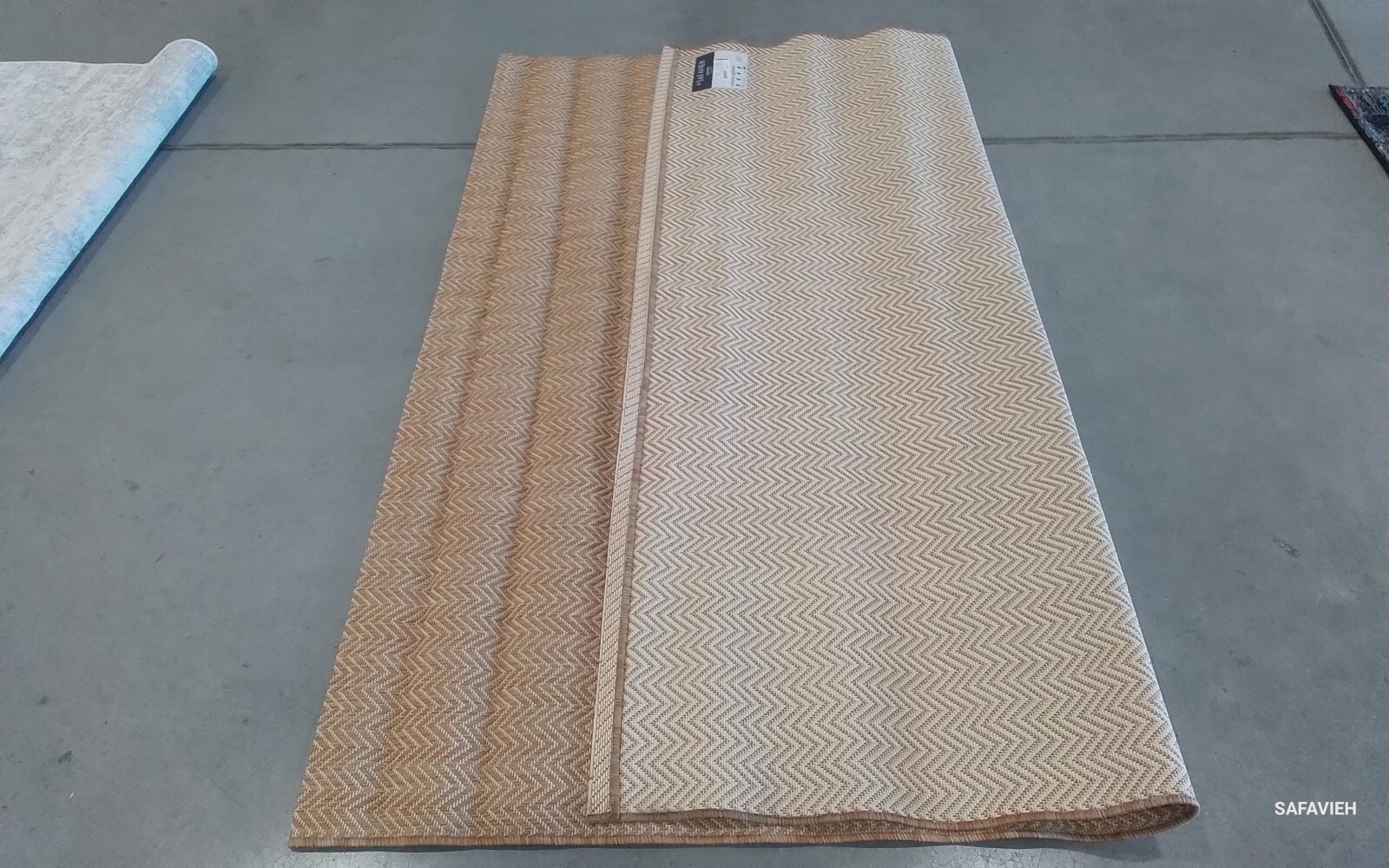 NATURL CREAM 6′-7″ x 6′-7″ Flaw in Rug Reduced Price 1172771009 CY8022-03012-7SQ
