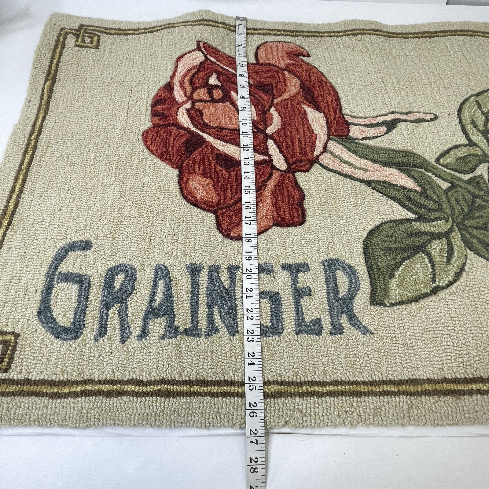 Rose Hooked Rug 27 X 44″ Cottage Floral Grainger Beige Red