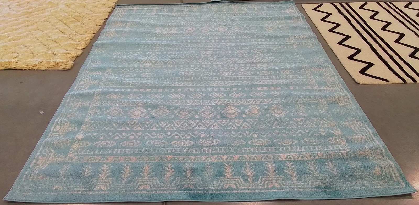 AQUA / IVORY 8′-0″ x 10′-0″ Back Stain Rug, Reduced Price 1172784207 TUL271K-8
