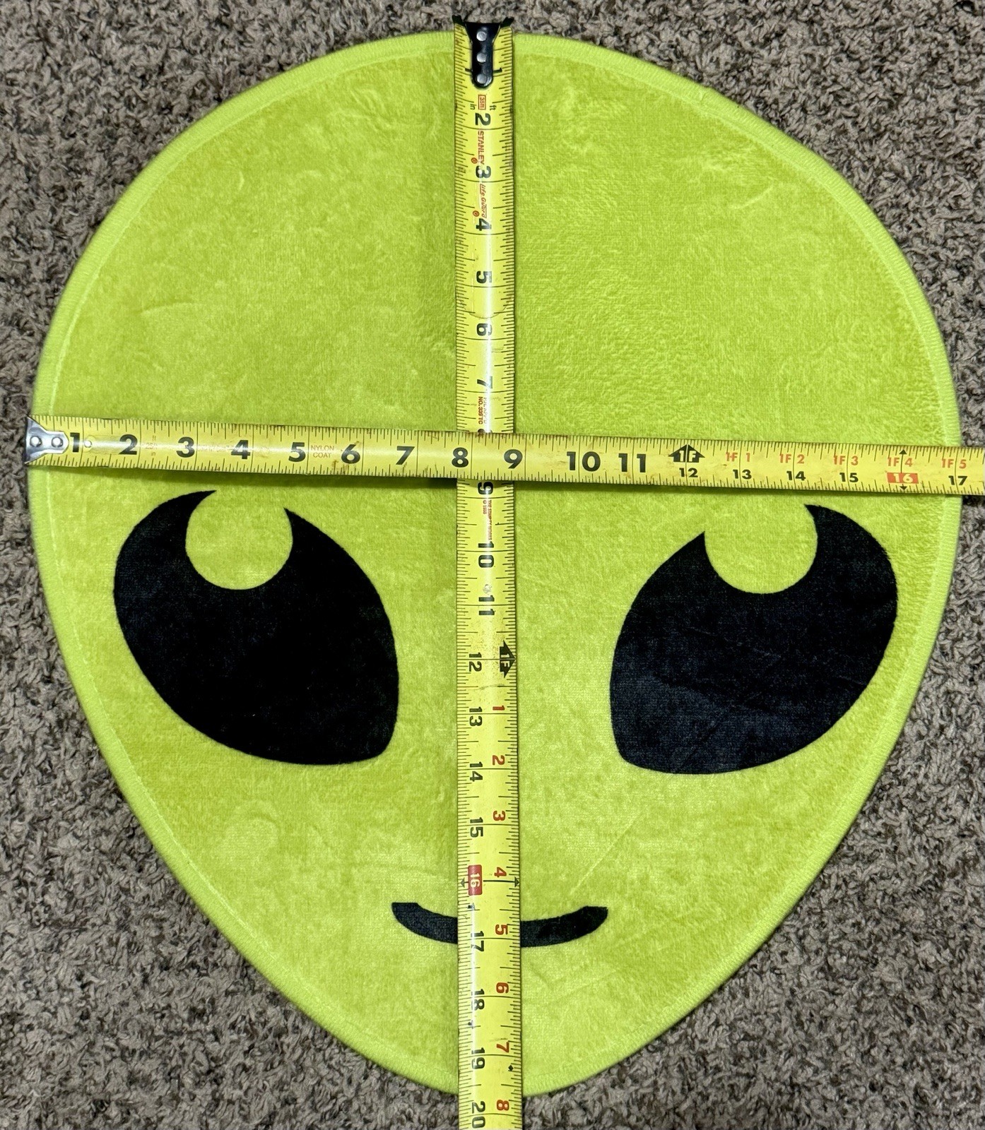 Green Alien Head Decorative Area Rug 19 5/8″ x 17 1/8″ Room Kids Room Boys Gift