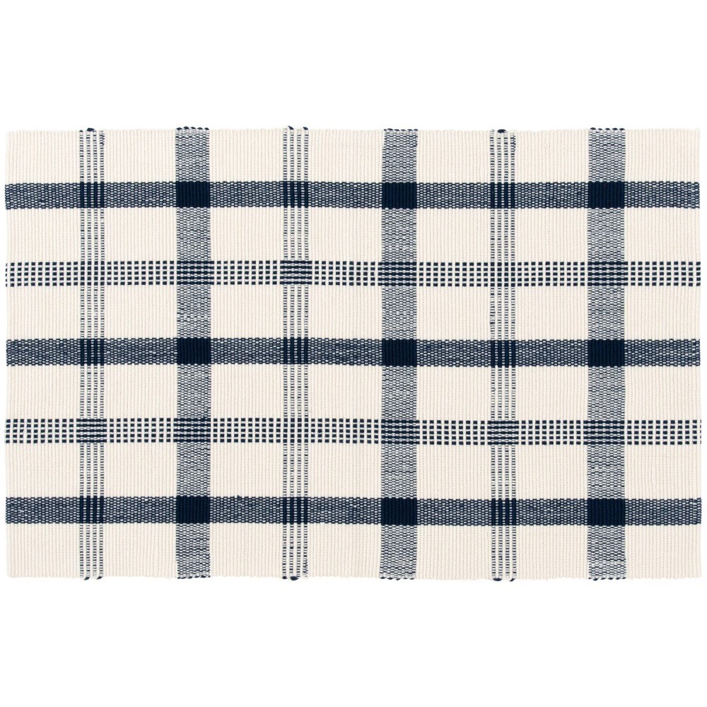 Outdoor Layering Rug Plaid Pattern 24 by 36 Inches