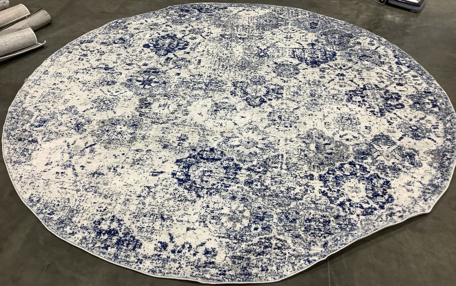 WHITE / ROYAL BLUE 9′-0″ x 9′-0″ Damaged Rug Reduced Price 1172681028 MAD611C-9R