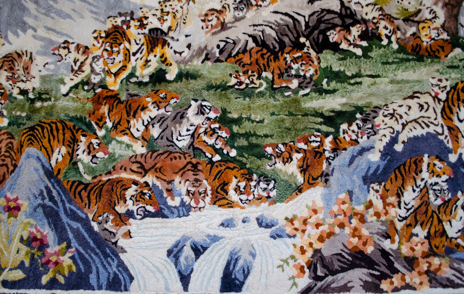 Ultra Rare Chinese 100 Tigers Sheepskin Art Rug – Masterwork Supersoft Area Rug