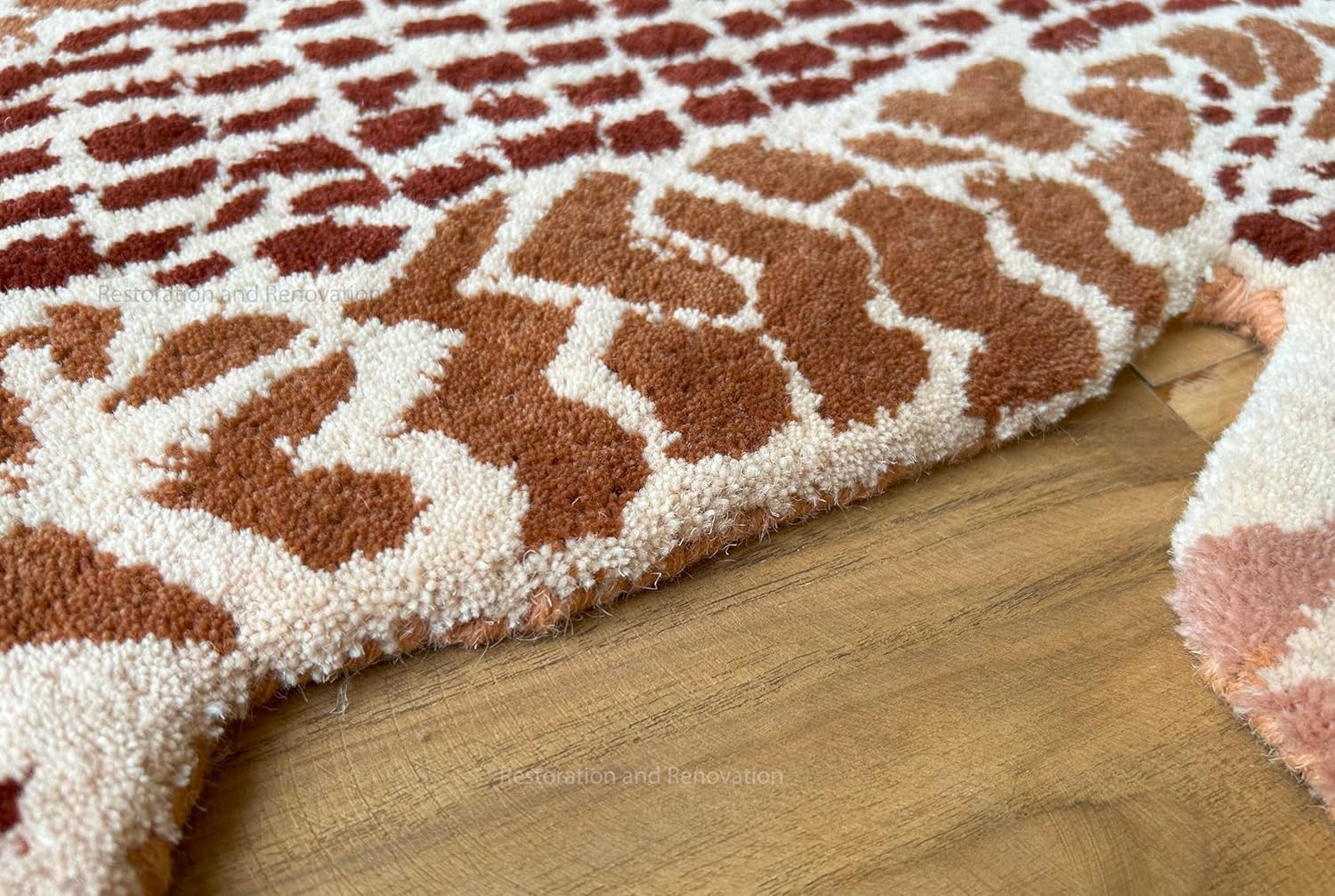 Crocodile Wool Area Rug – Handmade 100% Wool with Realistic Animal Print Design