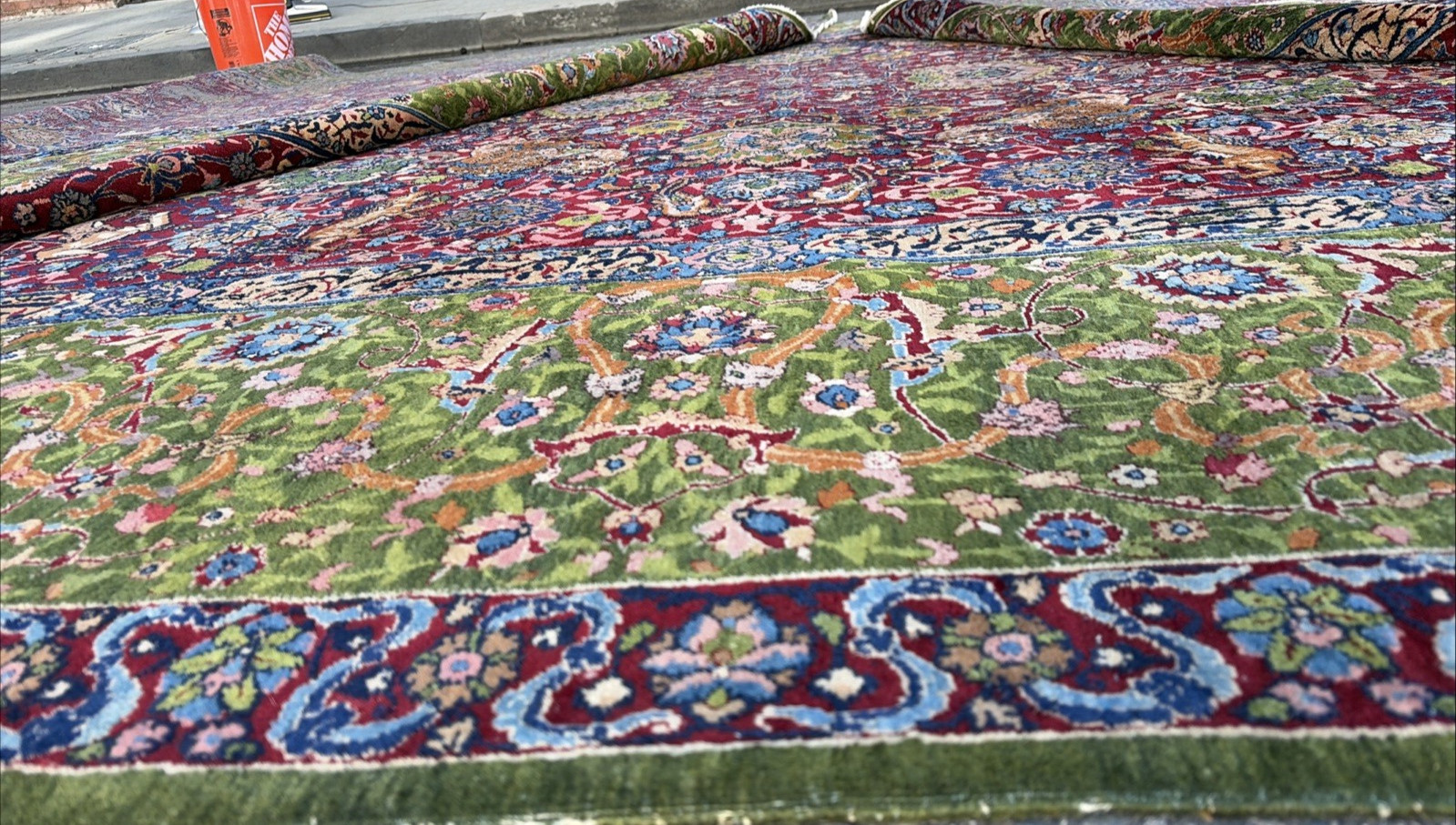 Auth: Antique Lavar Rug Spiral Tendril Classical Era Masterpiece 10×19