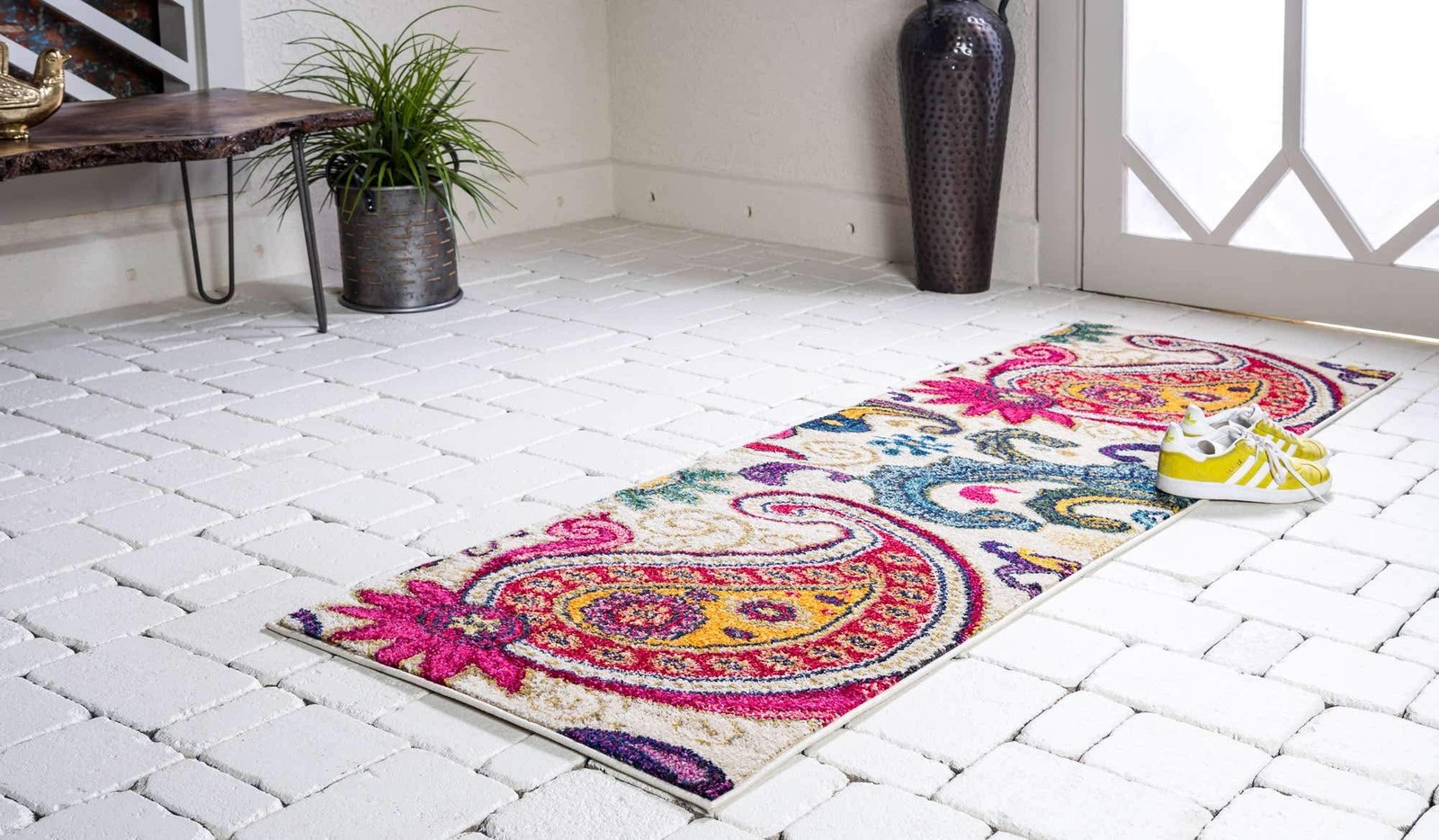 Estrella Collection Colorful, Paisley, Floral, Abstract, Modern Area Rug (2′ …