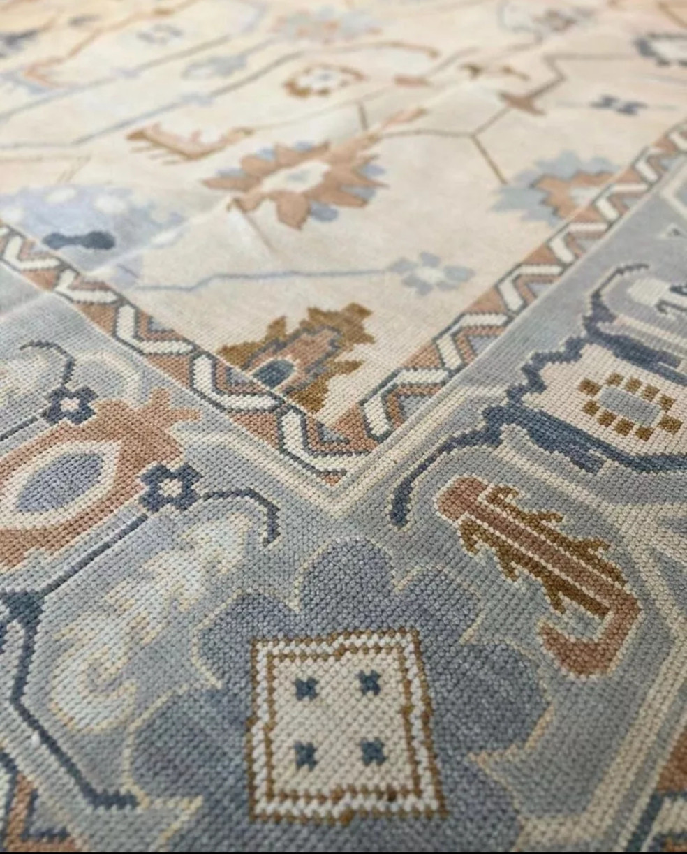 Beige with Muted Colours 8×10, 9×12, 10×14, 12×15 Oushak Rug Turkish Knots Carpe