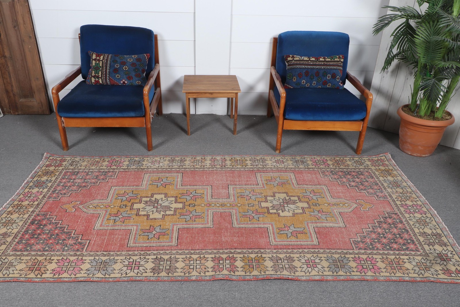 Vintage Turkish Rug Rug 4×8,5 ft (123×260 cm), Red Floral Wool Rug