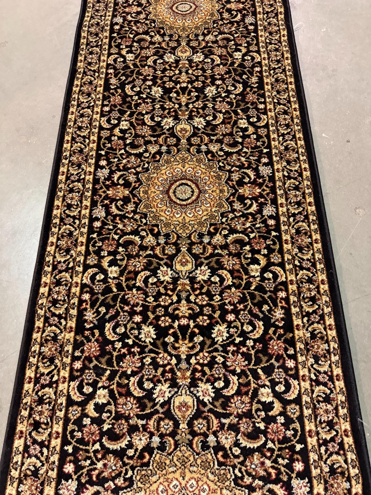 HALLWAY OR ROLL STAIR RUNNER RUG CARPET 31″ WIDE, CUSTOM LENGTH