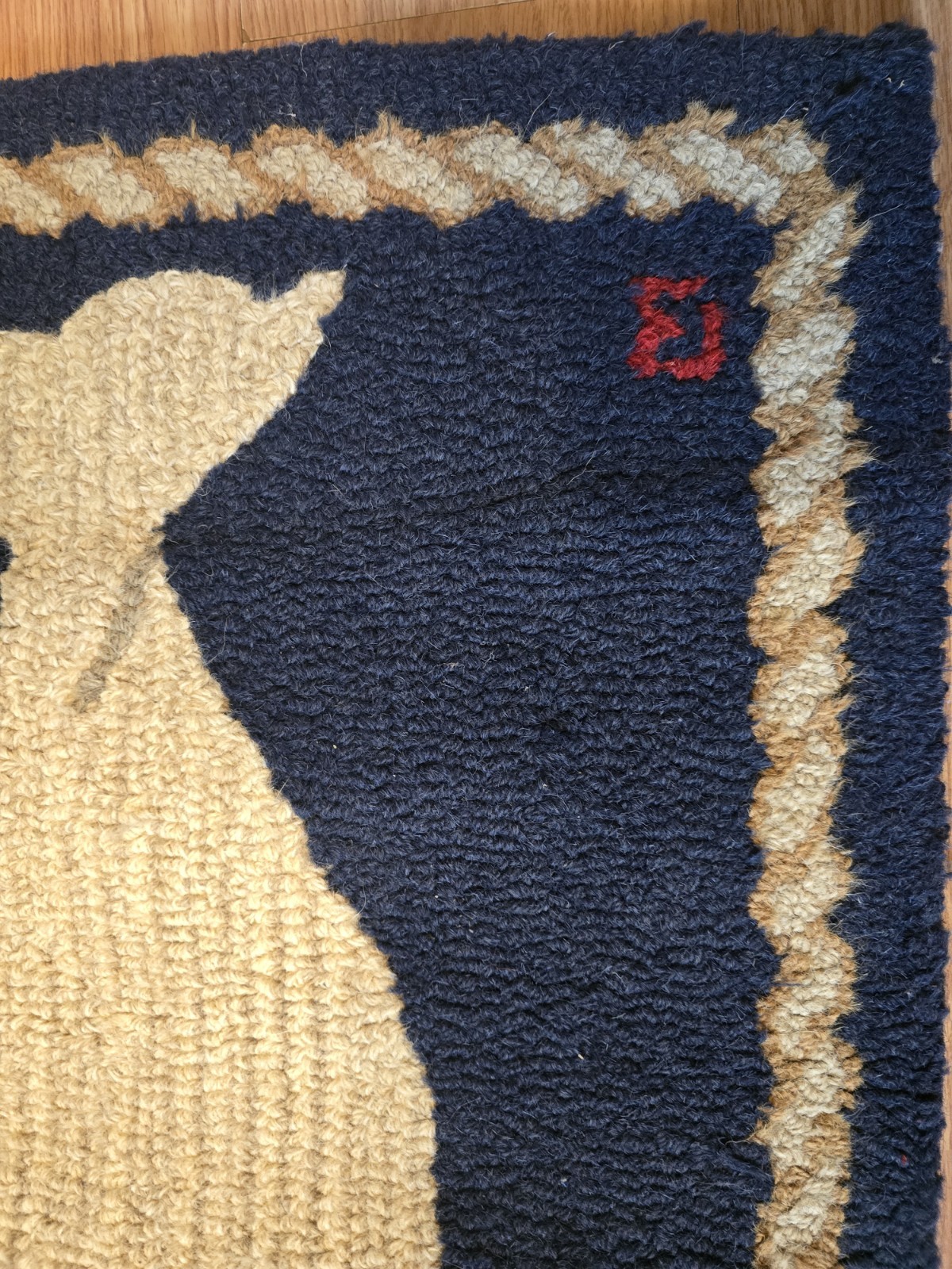 Chandler Four Corners “White Whale on Blue” hooked wool By Laura Megroz 2’x4′