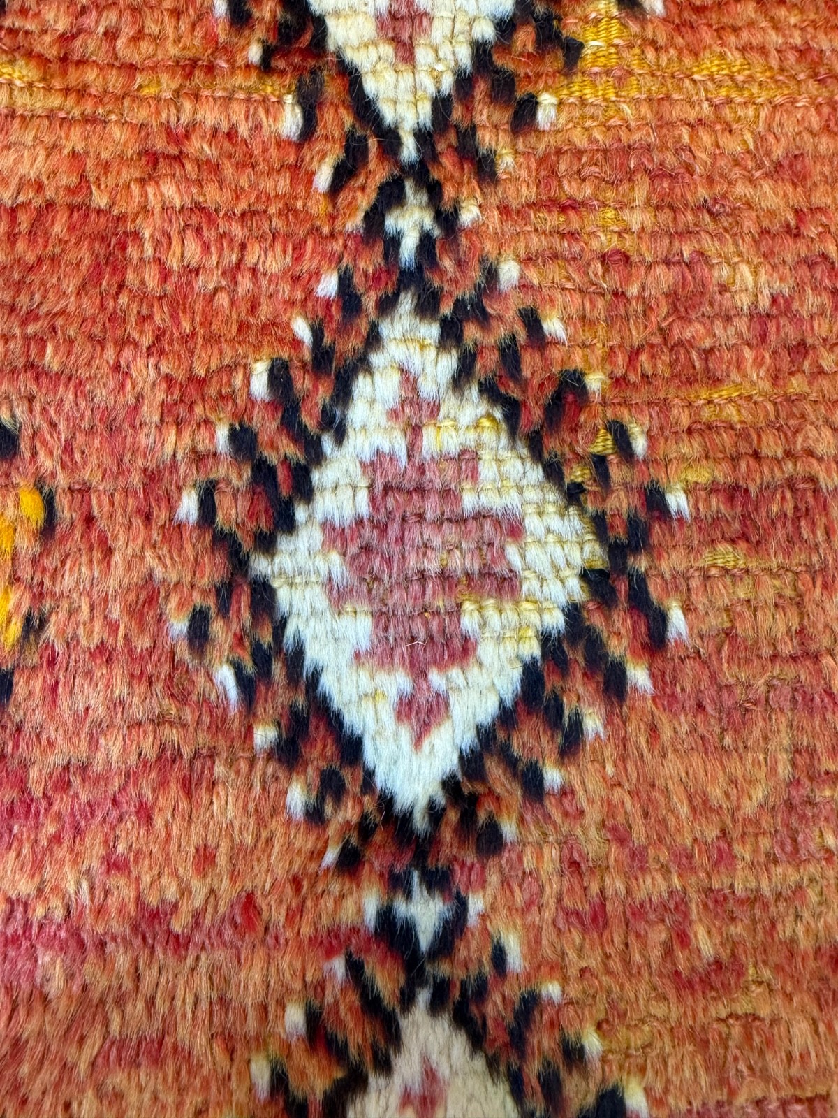 Vintage Fabulous Hand Knotted Moroccan Wool Rug Carpet Floor Area 136×97 Cm