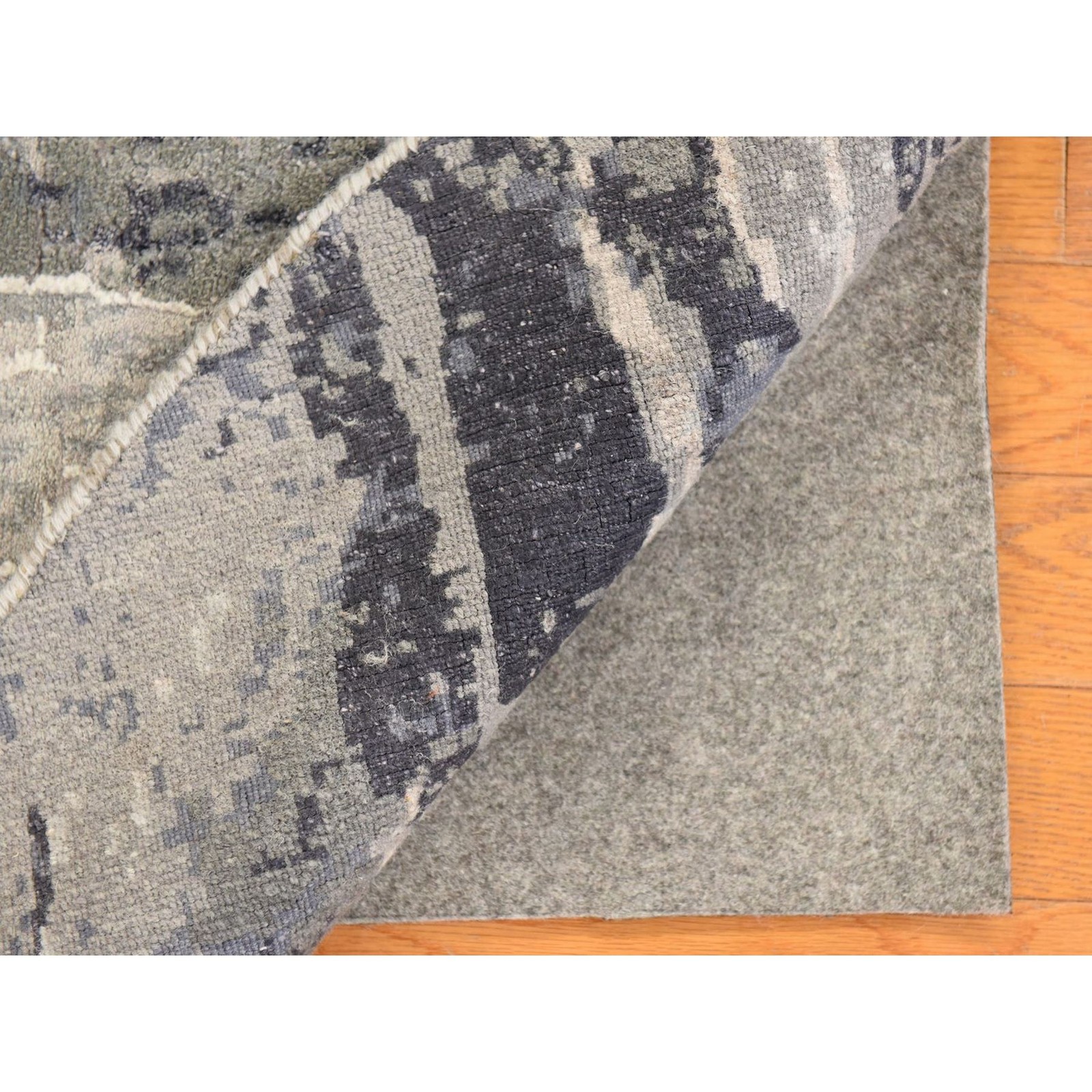 6’2″x6’2″ Black with Ivory Abstract Design Hand Knotted Wool and Silk Round Rug