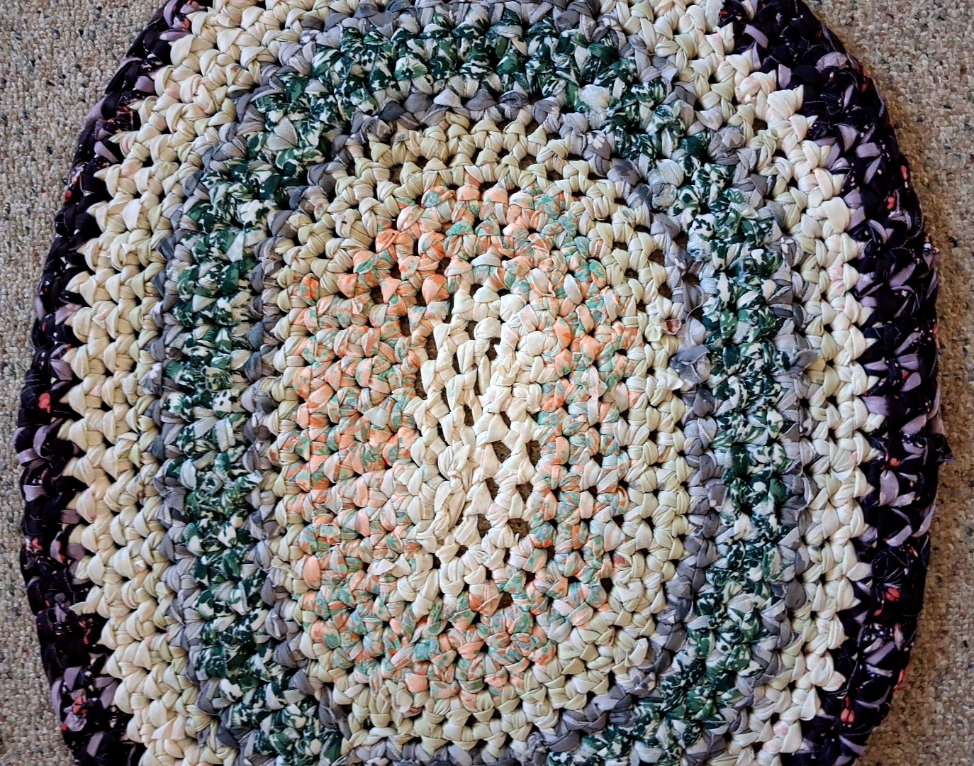 Handcrafted Braided Rag Rug Oval 24″x29″Multicolor Granny Cottage Core