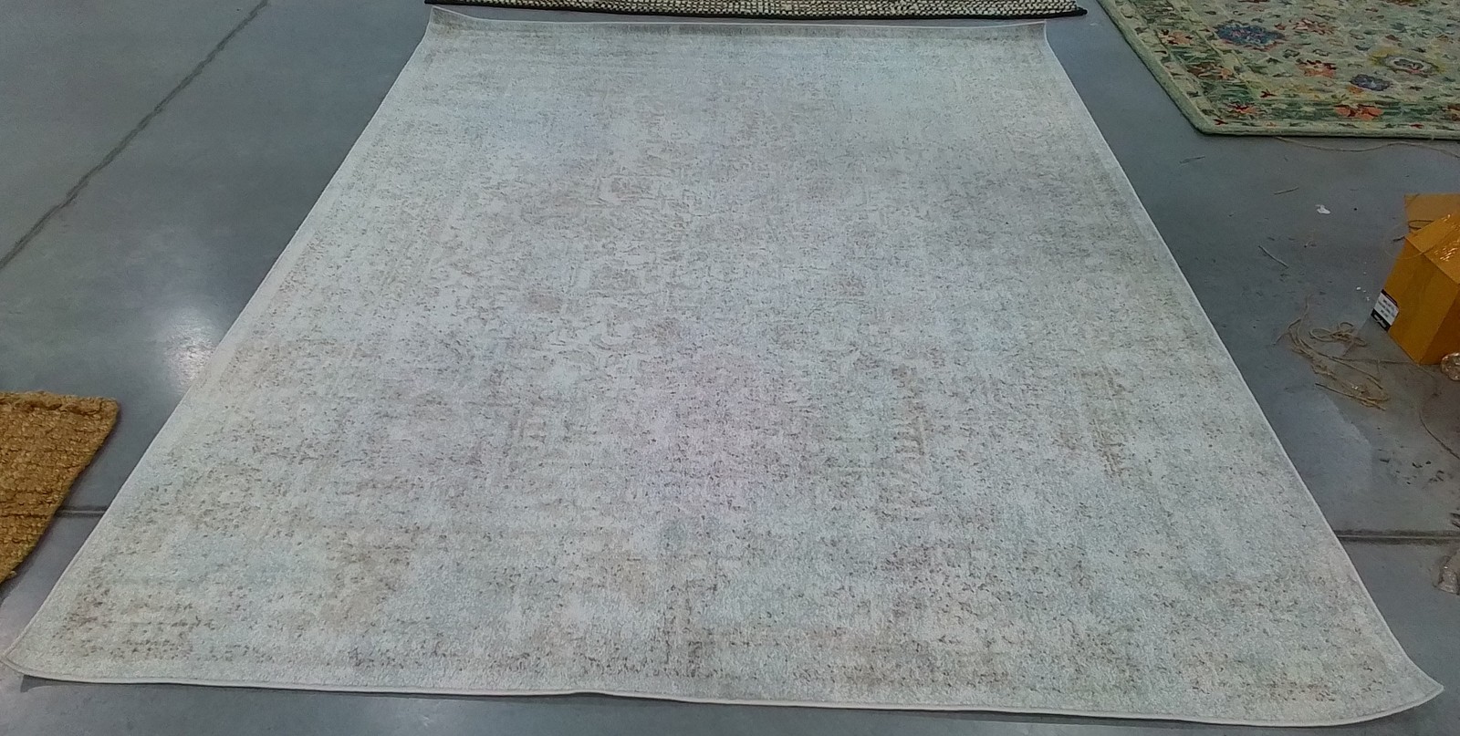 IVORY / TAUPE 8′-0″ x 10′-0″ Back Stain Rug, Reduced Price 1172805614 EVK256E-8
