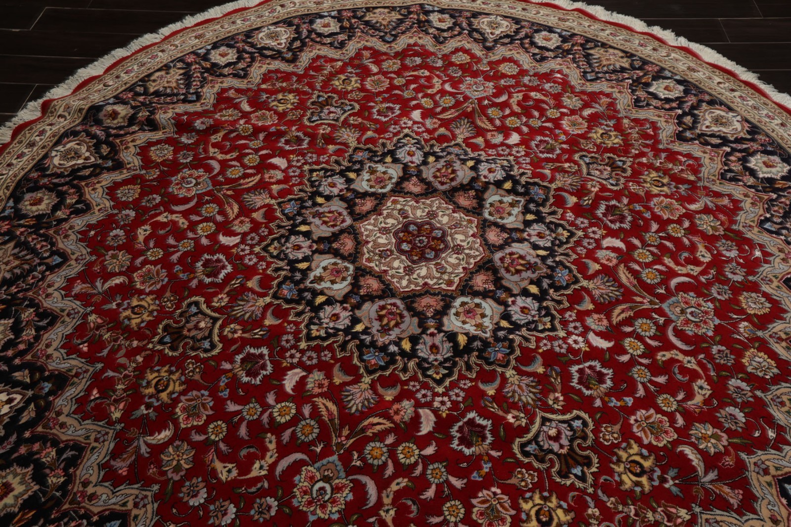 8’2”x8’2” Round Hand Knotted Traditional Wool Red Tabrizz Plush Pile Rug
