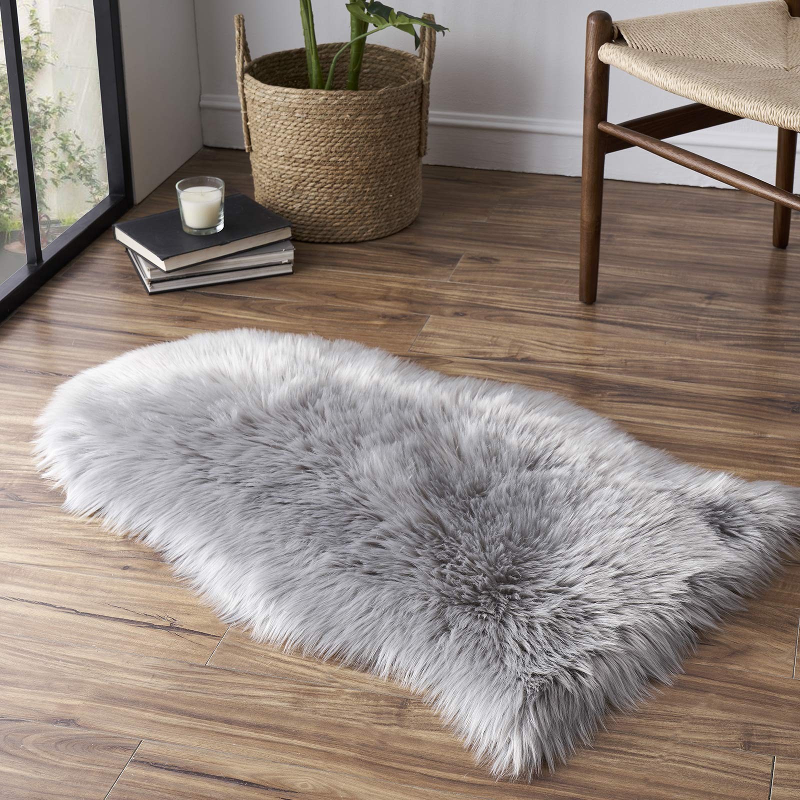 Faux Fur Rug Sofa Chairs Cover Grey Small Rug Bedroom 2′ x 3′ Shaggy Furry Rugs