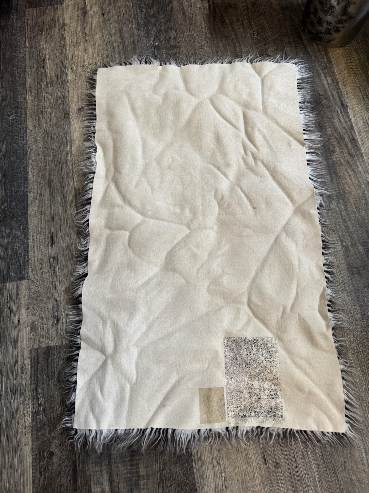 Gray Long Hair Faux Sheepskin Accent Rug 25×45 Plush Shag Fur Area Rug