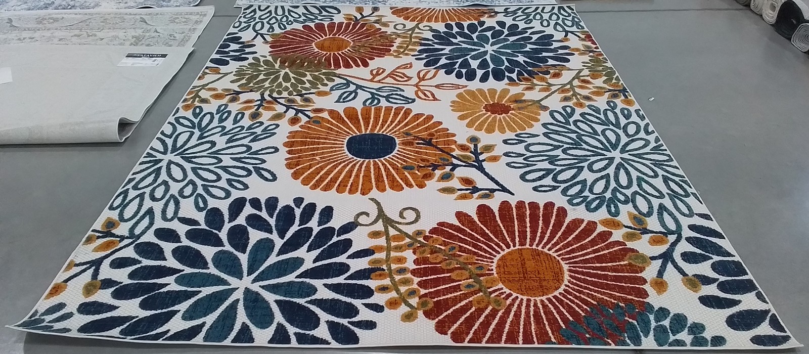 CREME / RED 8′-0″ x 10′-0″ Back Stain Rug, Reduced Price 1172799353 CBN832A-8