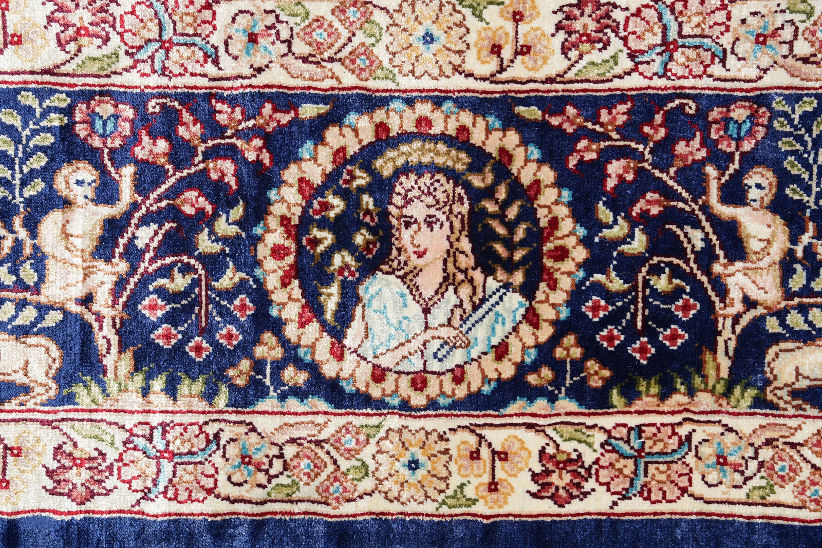4.0 x 6.0 Pictorial Silk Rug #PIX-56477