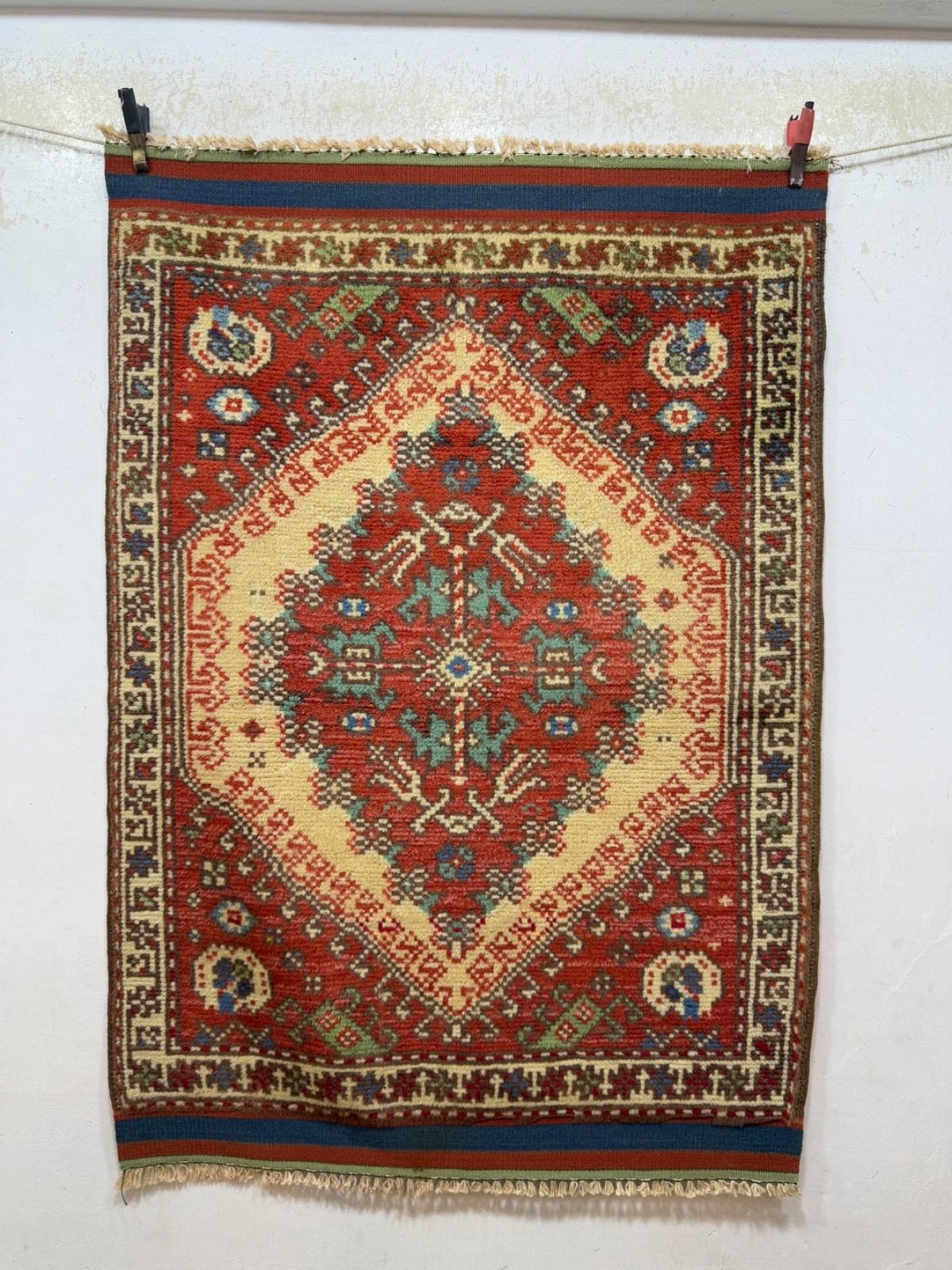 Vintage Beautiful Hand Knotted Turkey Wool Rug Wall Hanging Floor Area 107×76 Cm