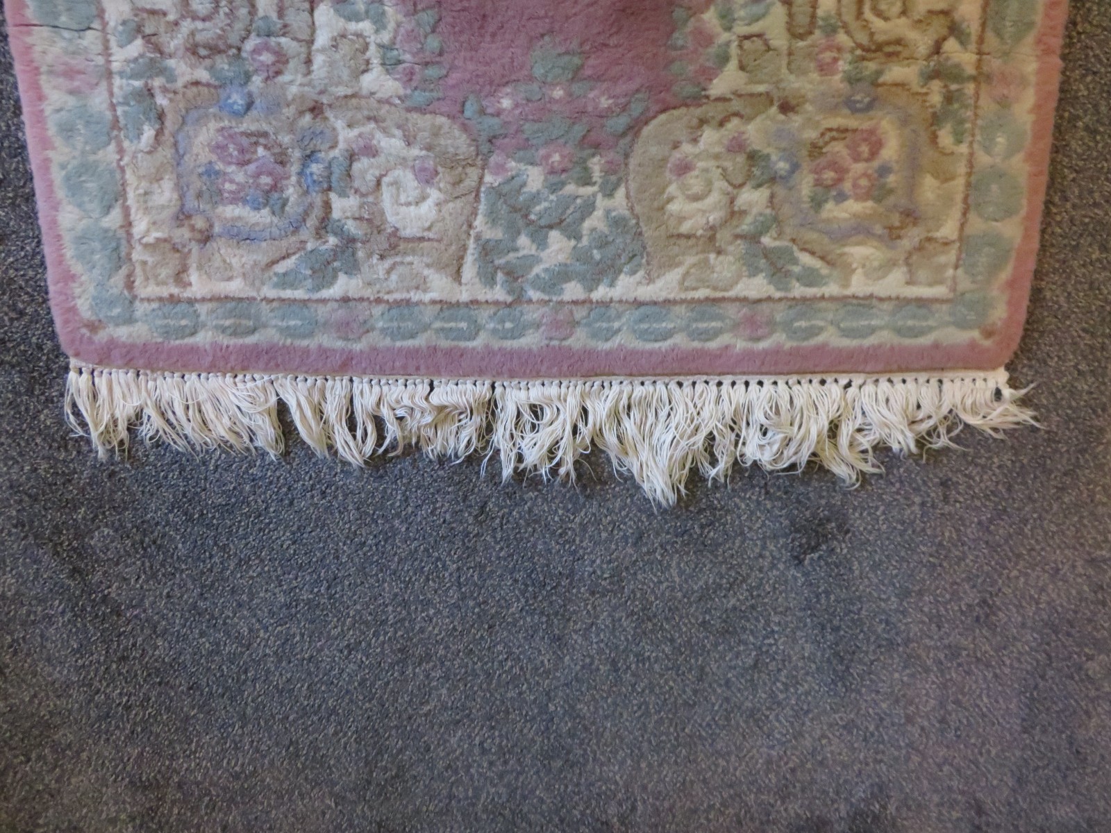 Genuine Chindia Hand Woven Wool Rug 35 1/2 x 60 Inches Rose