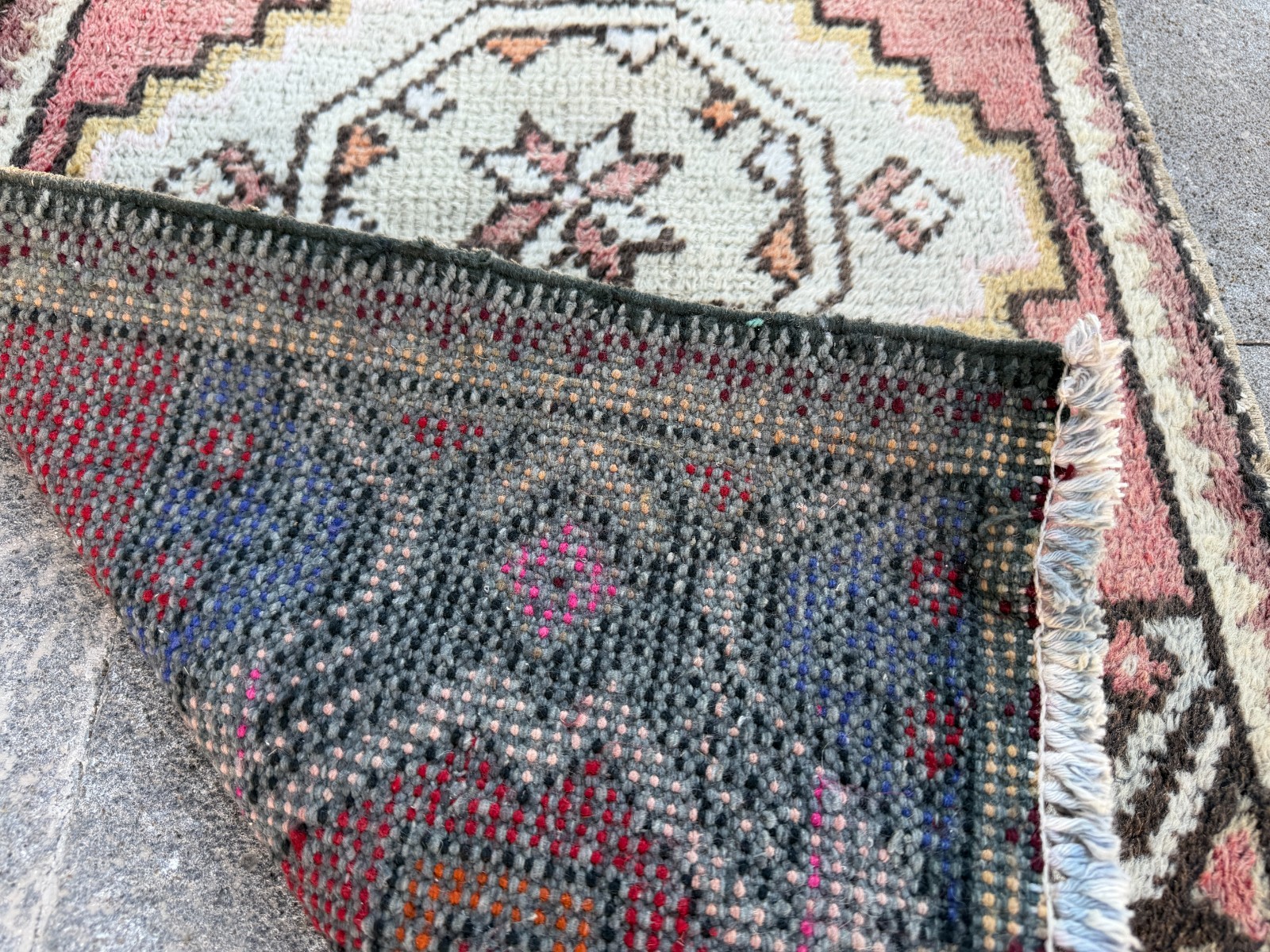 Vintage Turkish Mini Accent Rug 1.8×3.2 ft Rose Black Geometric Door Mat
