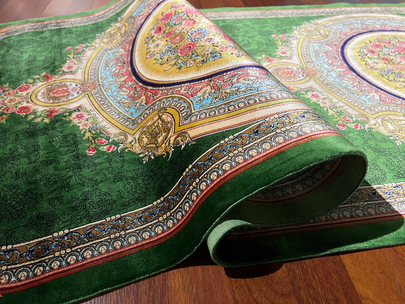 3×10 ft Green Turkish Medallion Runner Rug – Green Modal Silk Handmade Fringe
