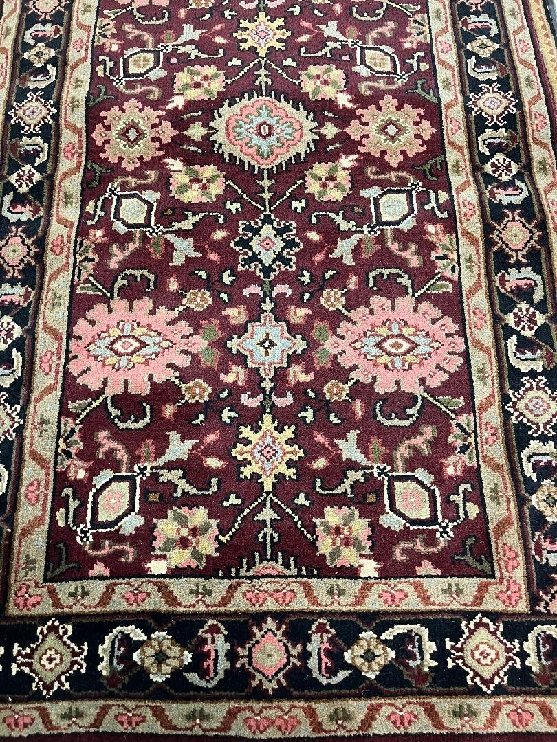 Area Rug in Multicolored AREA RUGS 4 x 6 MISC PATTERNS AND COLORS