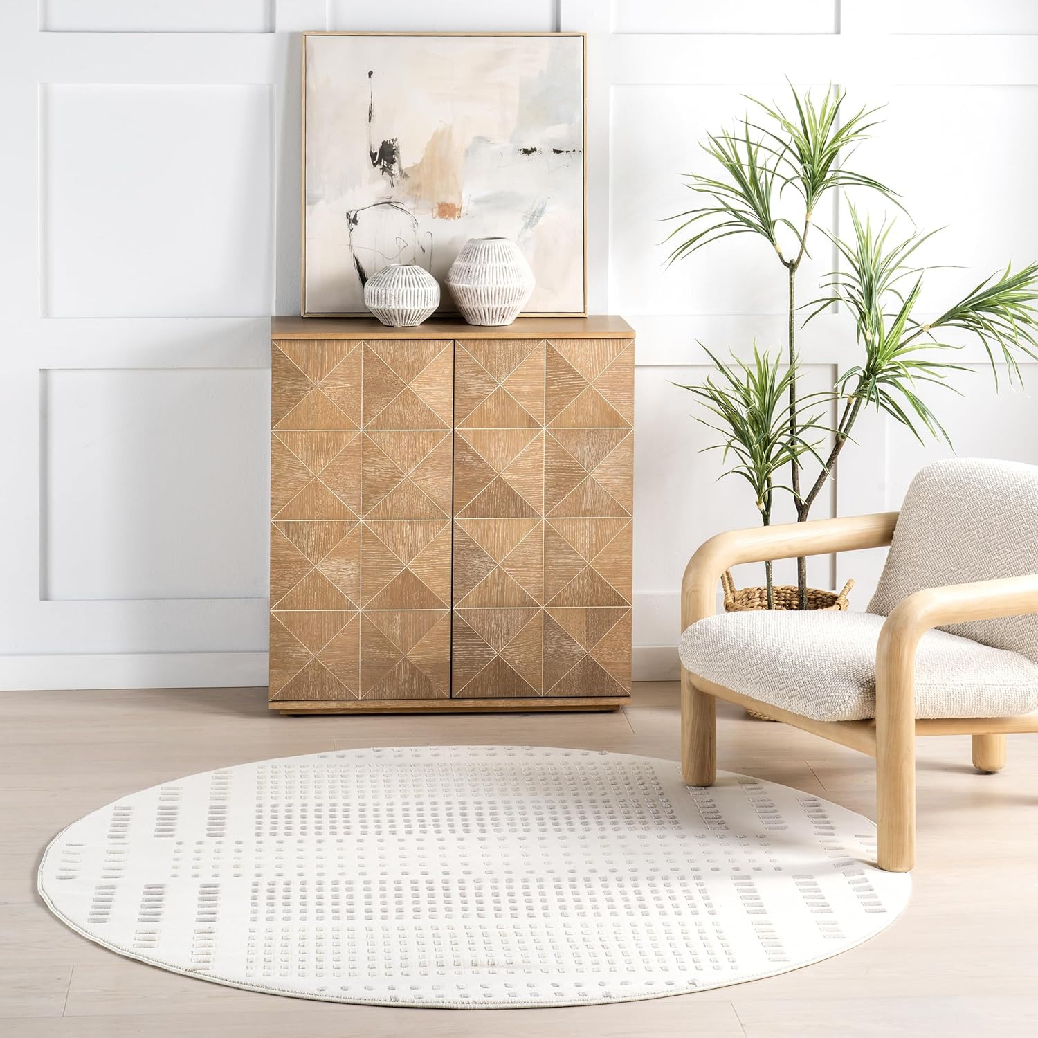 Rowyn 6′ Round Cream/Silver Geometric Area Rug – Soft, Stain Resistant & Washabl