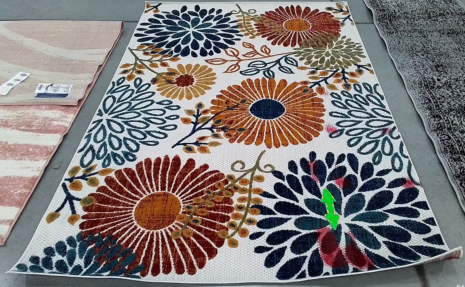 CREME / RED 5′-3″ x 7′-6″ Stained Rug, Reduced Price 1172768806 CBN832A-5