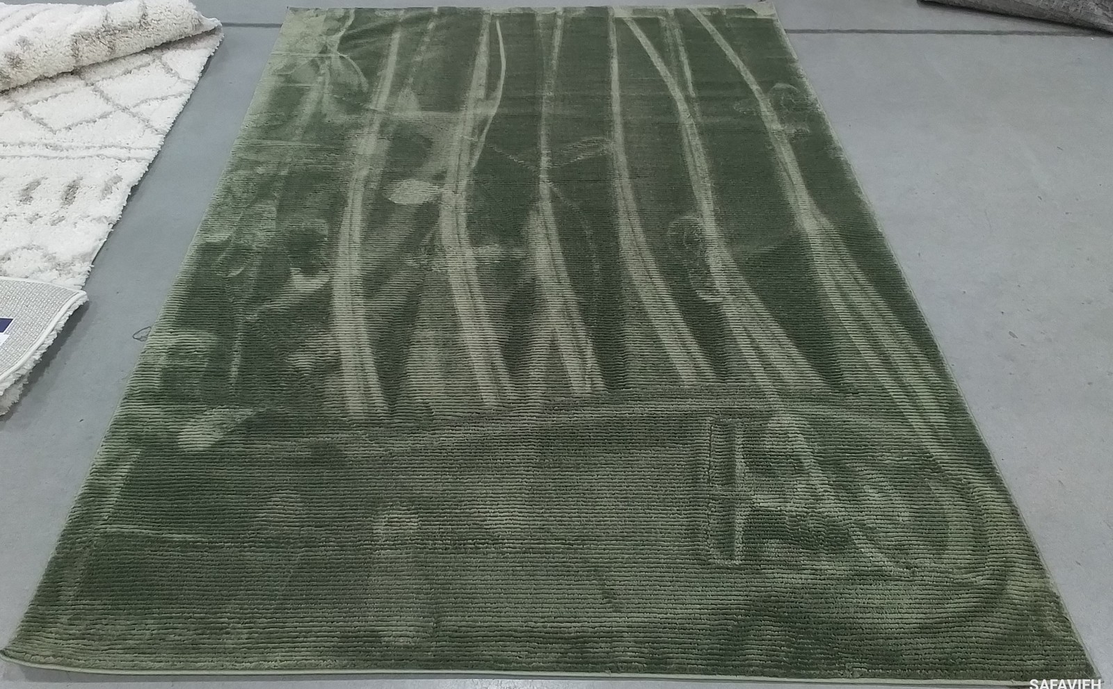 GREEN 5′-3″ x 7′-7″ Back Stain Rug, Reduced Price 1172795793 REV102Y-5