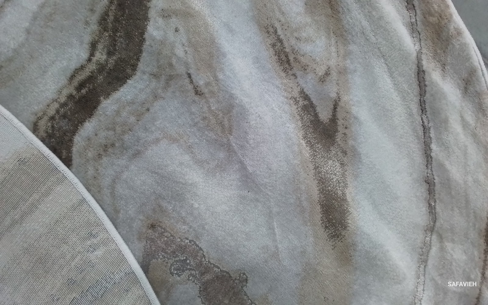 GOLD / GREY 6′-7″ x 6′-7″ Back Stain Rug, Reduced Price 1172794079 CFT819D-7R