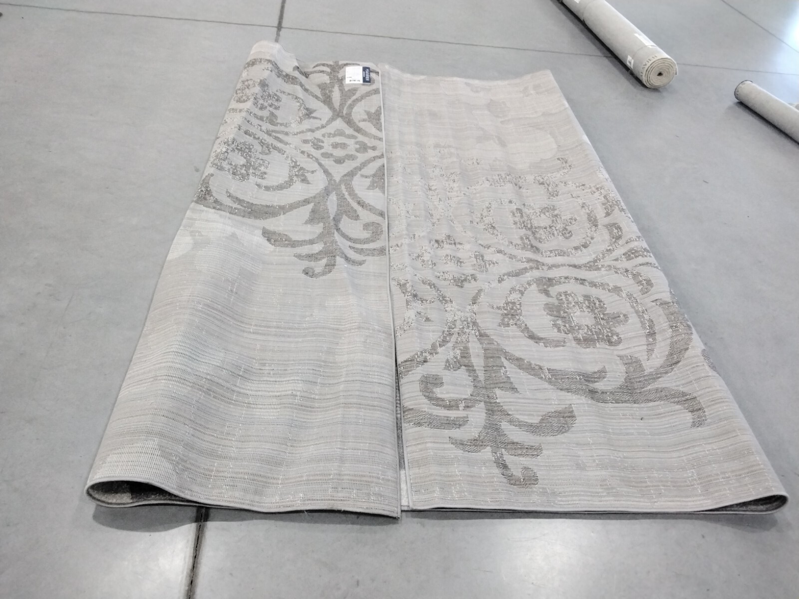 SILVER / IVORY 9′ X 12′ Pressed Pile Rug, Reduced Price 1172732135 ADR114B-9
