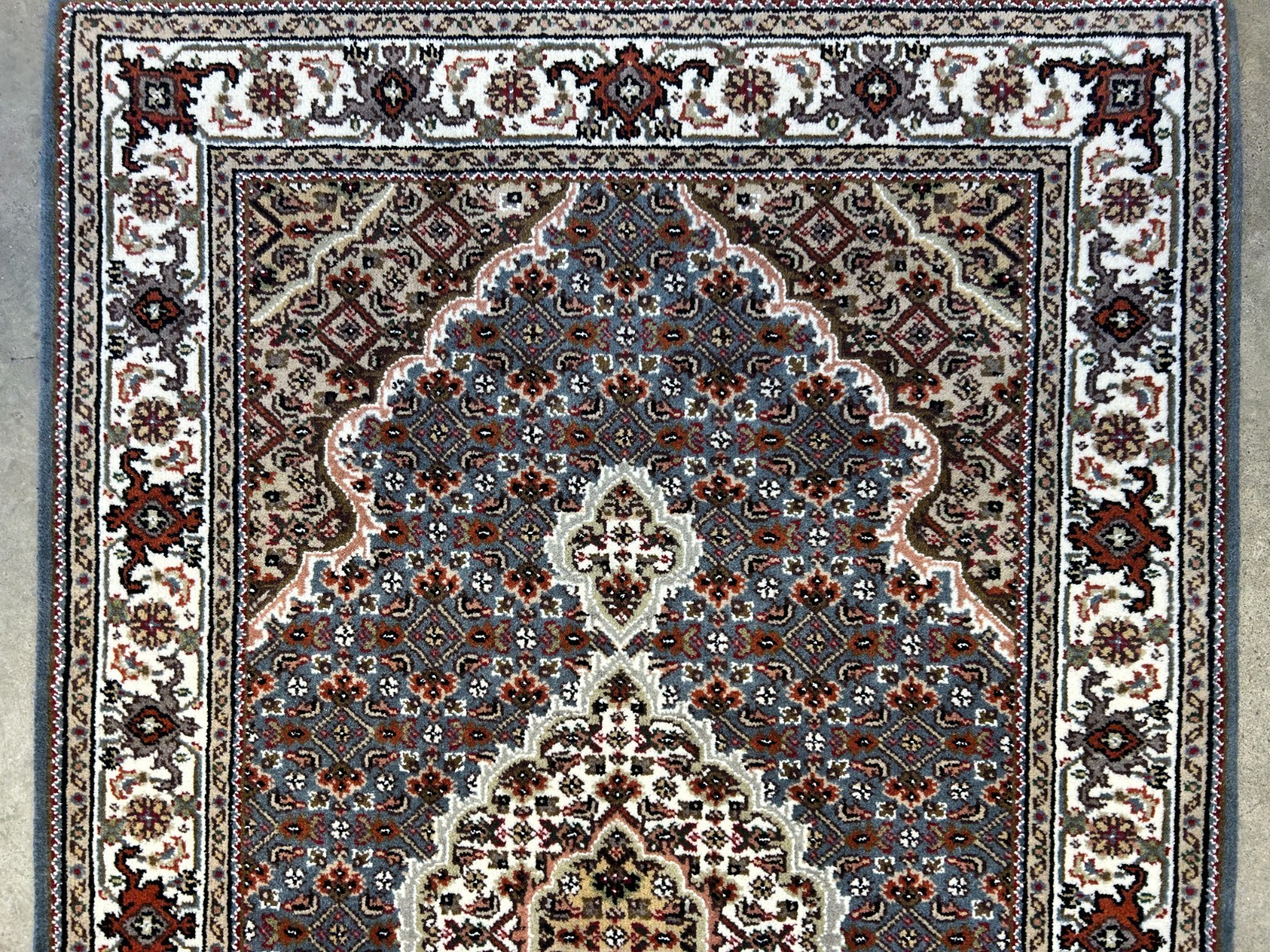 3’1″x4’10” Hand-Knotted Wool & Silk Pile Tabrize Mahi Rug