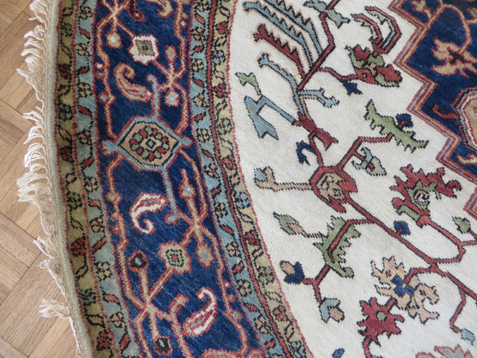 8 x 8 Round Hand Knotted Ivory Antiqued Serapi Heriz Oriental Rug G12128