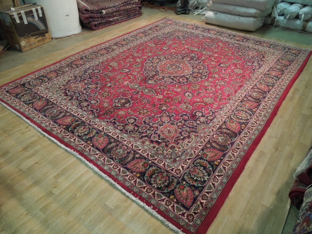 10′ x 13′ Red Handmade Perssiaan Semi-Antique Tabreez Rug 71077