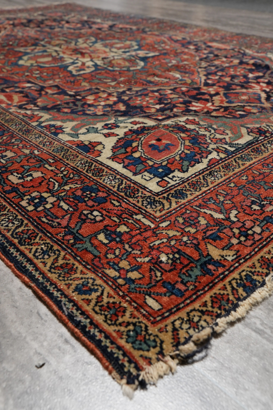 3.6 x 5 Antique Perrsian Sarouuk Feraghaan Rug 1930’s #F-4512