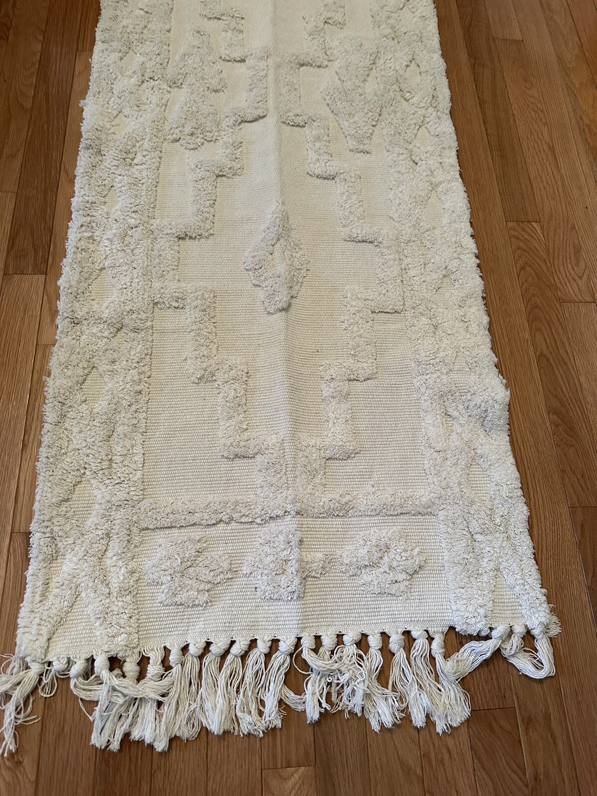 Uphome Boho Runner Rug 2′ x 4.3′ Tufted Cotton Accent Throw Rug with Tassel